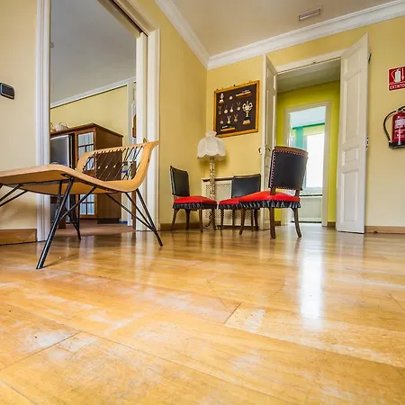 Covent Garden By Gaiarooms *