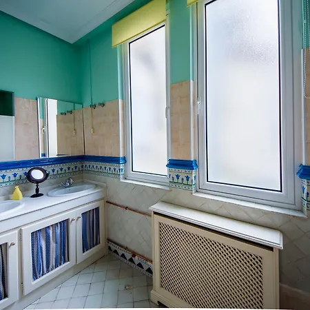 Covent Garden By Gaiarooms 호스텔 *