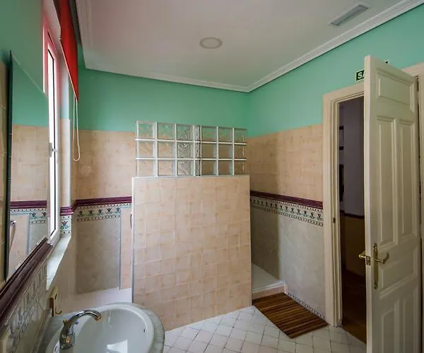 Covent Garden By Gaiarooms *