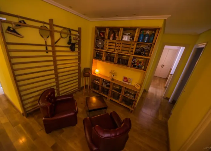 Covent Garden By Gaiarooms לאון