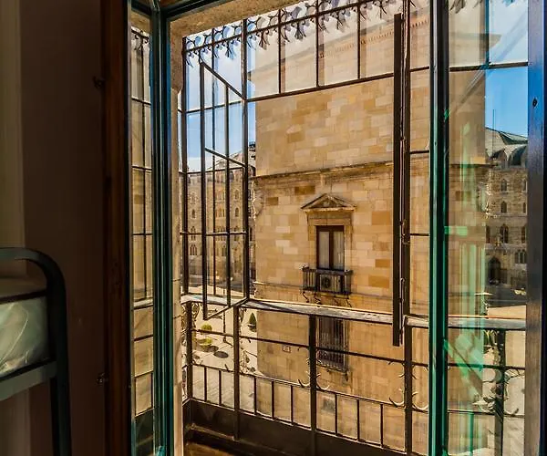 Covent Garden By Gaiarooms * 레온