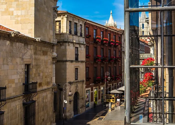 Covent Garden By Gaiarooms *